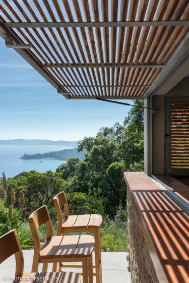 Villa F Cap Nègre , Le Lavandou, Var.             photo: Jours&Nuits