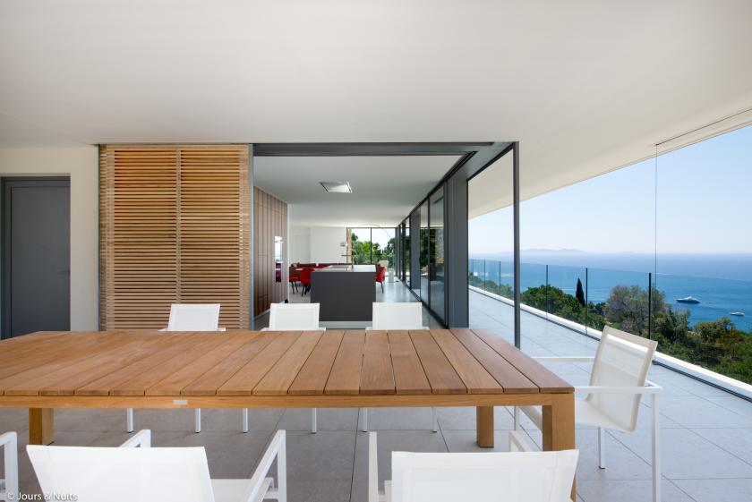 Villa F Cap Nègre , Le Lavandou, Var.             photo: Jours&Nuits