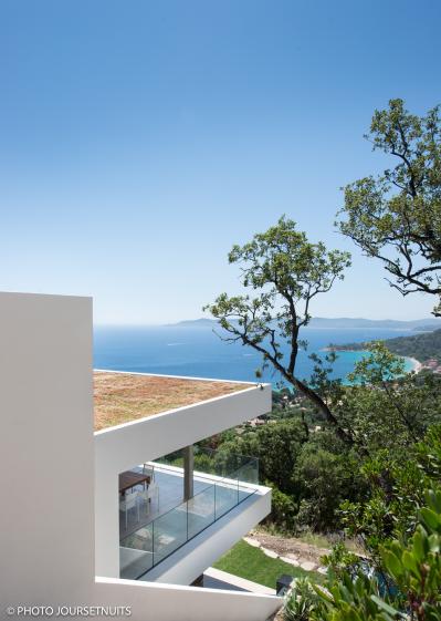Villa F Cap Nègre , Le Lavandou, Var.             photo: Jours&Nuits