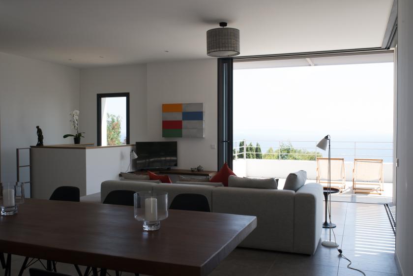 Villa FD « Sur la Corniche », Le Lavandou, Var.       photo: Jours&Nuits