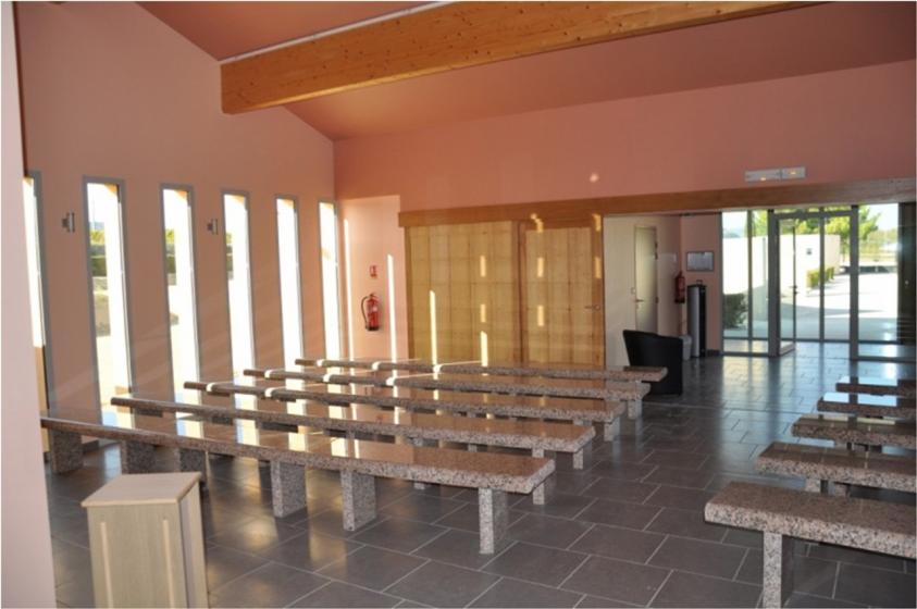 bourg-st-andeol-salle.jpg