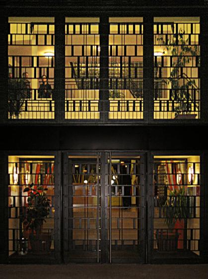 vue extérieure hall d'entrée