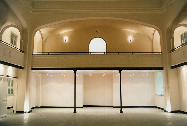 salle_helena_fond_de_scene.jpg