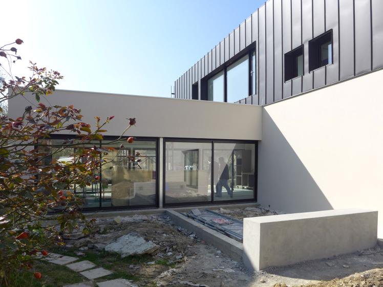 Maison contemporaine - terrasse et transparence