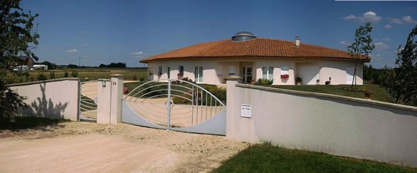 pan.1_maison_goudot_25_06_2002.jpg