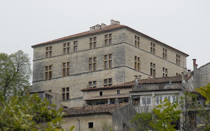 7-barjac-exterieur_1.jpg