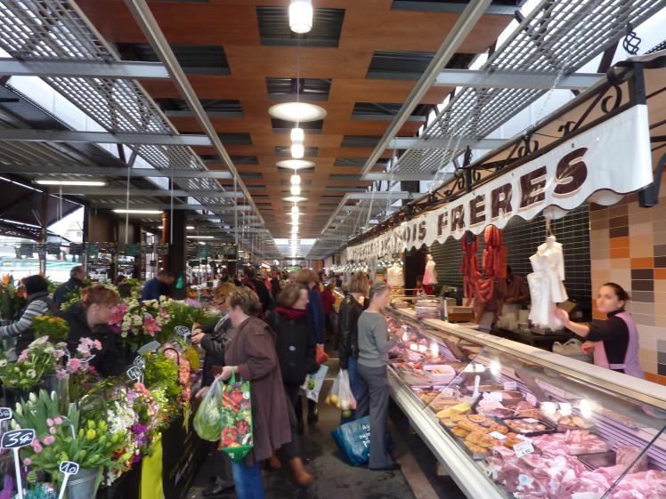 interieur un jour de marché - *Photos :aHa