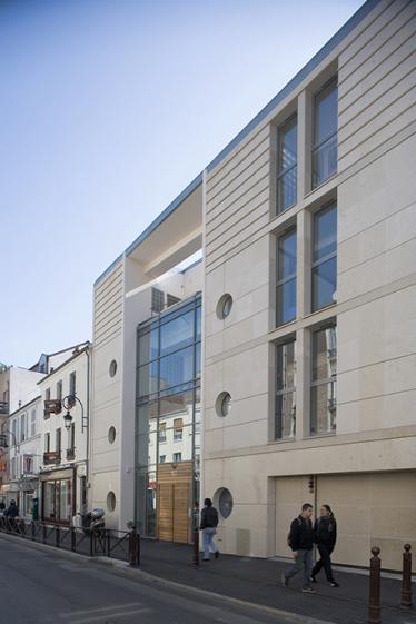 Façade sur  rue - *Photos :aHa
