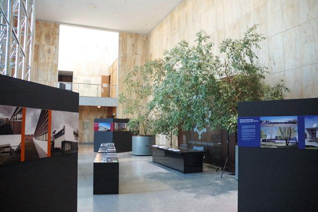 Scénographie pour une exposition sur la mise en valeur de l'architecture en Midi