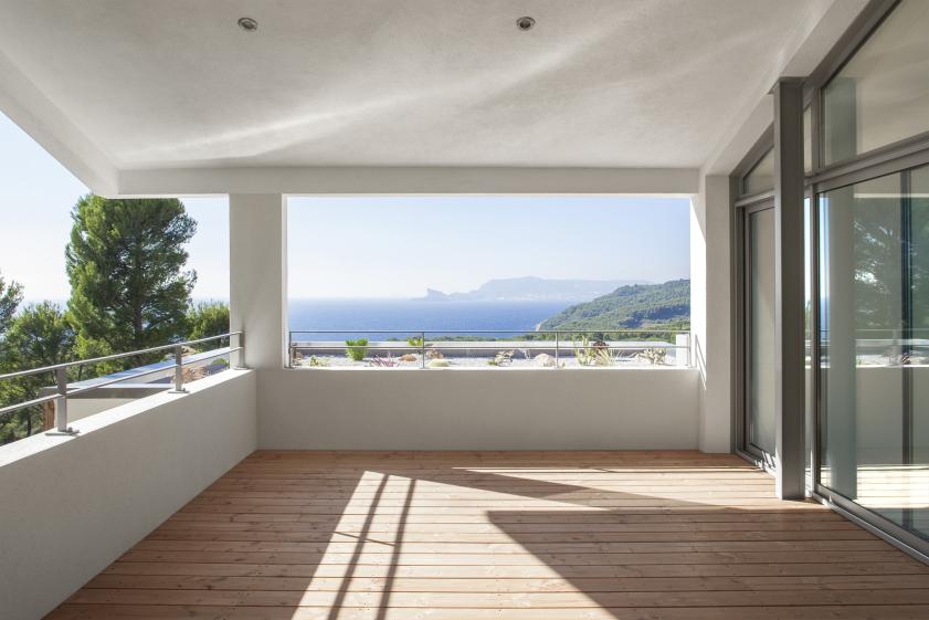 Terrasse abritée à l'étage