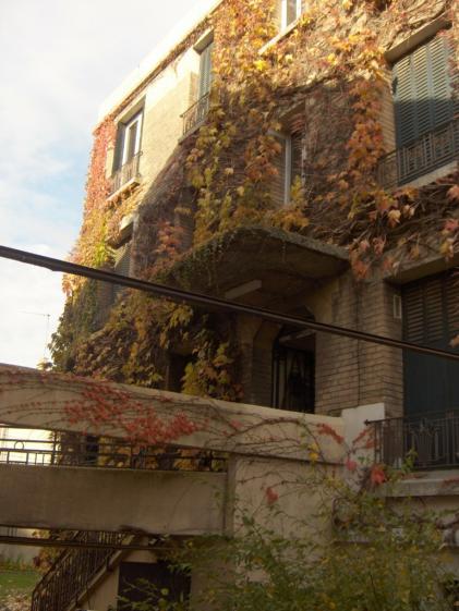 Aero hôtel - bâtiment sur cour