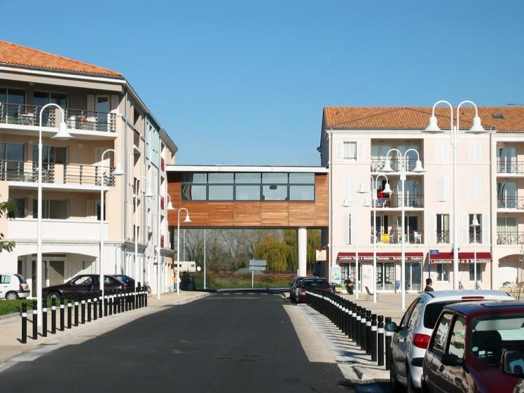 100-0008_img.jpg