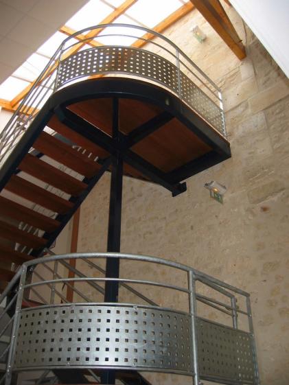 escalier.jpg