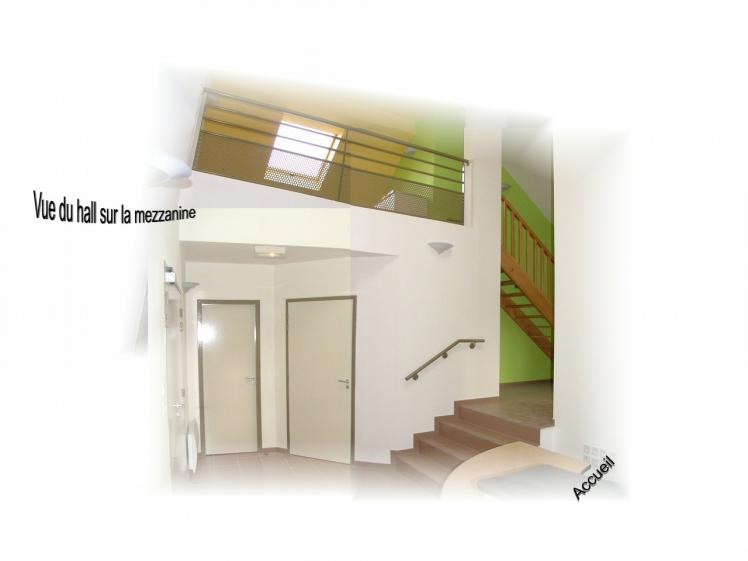 21_hall_02.jpg