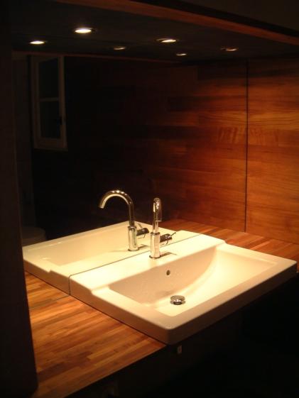 2007-04-30_salle_de_bain_lou_mas_056.jpg