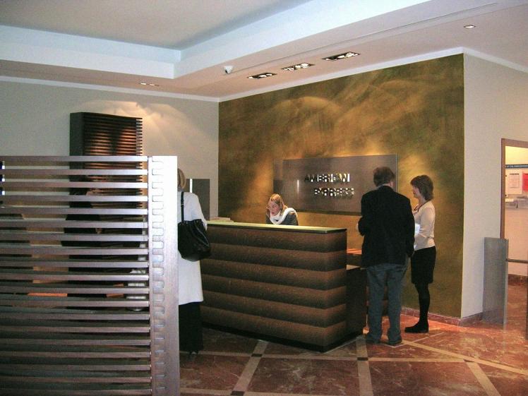 american_express_reception.jpg