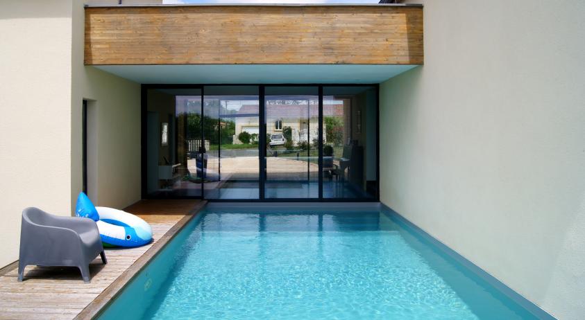 PISCINE INTEGREE AU BATIMENT