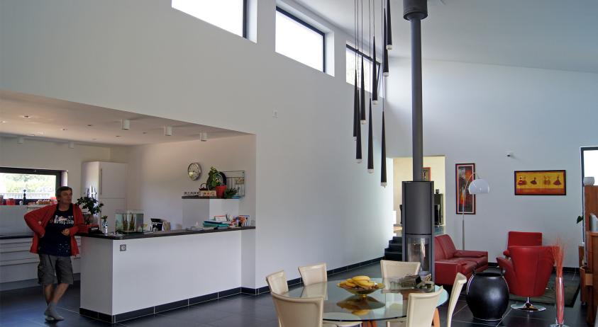 SEJOUR / SALLE A MANGER & CUISINE