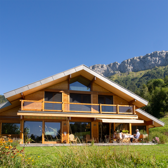 AD-Chalet bioclimatique Dingy-St-Clair-Façade Sud