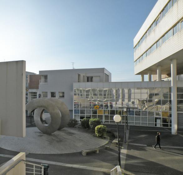 Sortie de la médiathèque