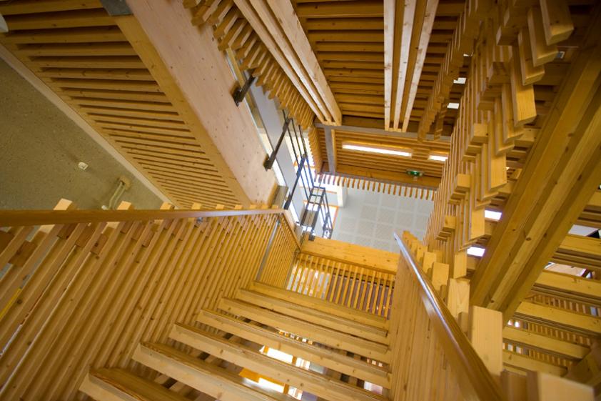 escalier-bois_r.jpg