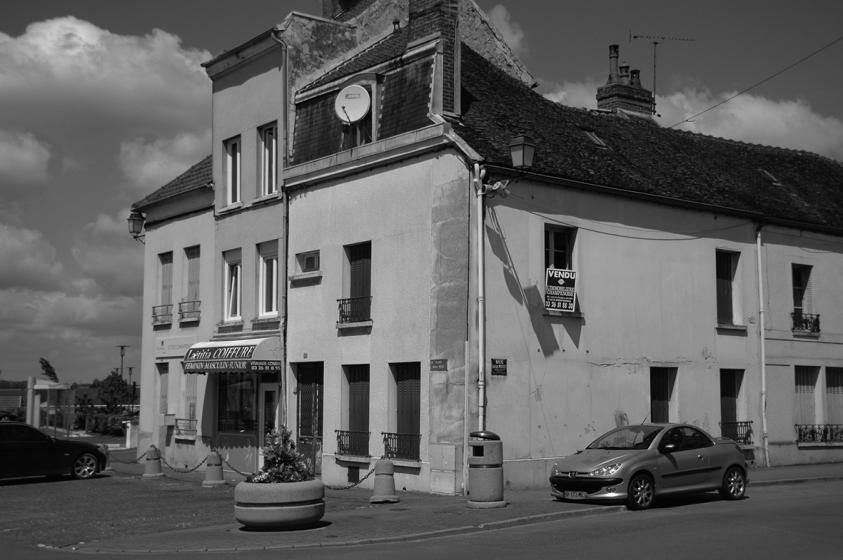 Montmirail, rénovation commerce, existant façade