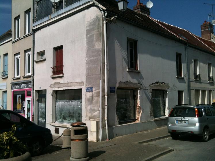 Montmirail, rénovation commerce, chantier façade