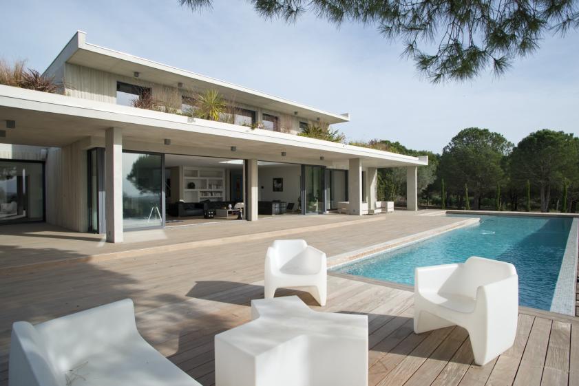 Vue N°4 - depuis la terrasse sur la villa