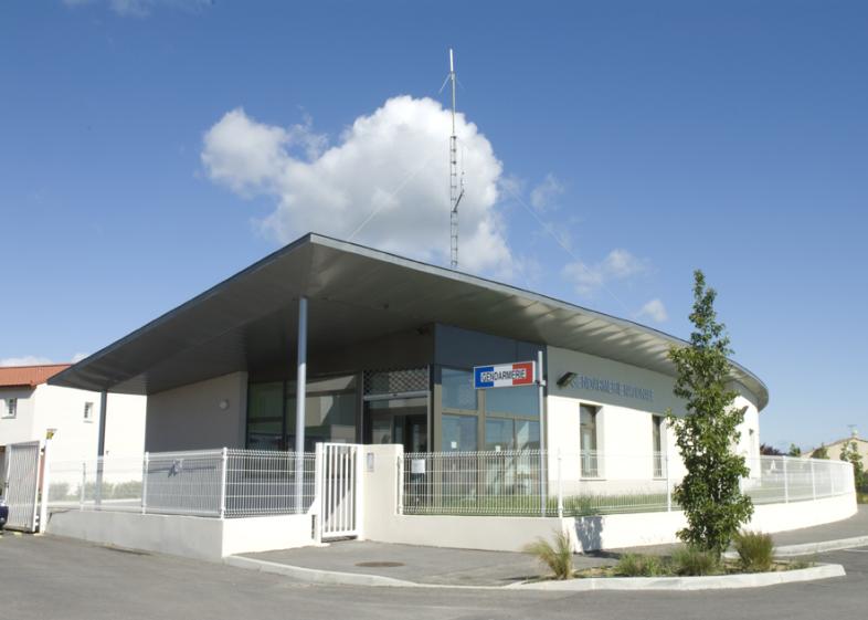 gendarmerie_calvisson_copie.jpg