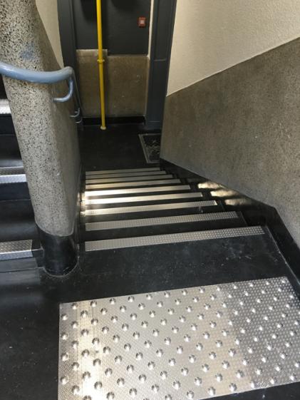 escalier_int_02.jpg
