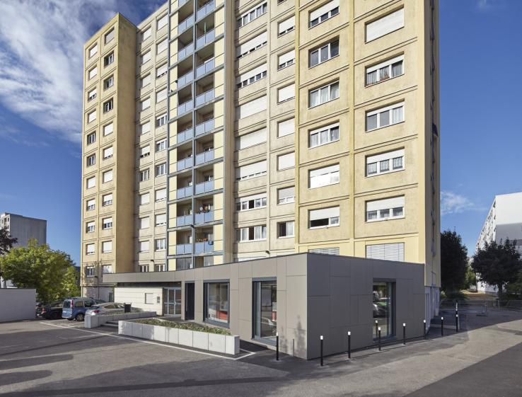 L'extension en pied du bâtiment d'habitations
