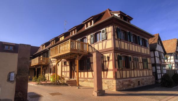 CORPS DE FERME à BLAESHEIM 