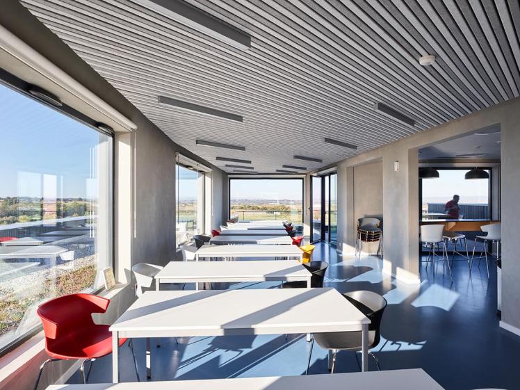 bureaux-entrepots-colombier-saugnieu_8.jpg