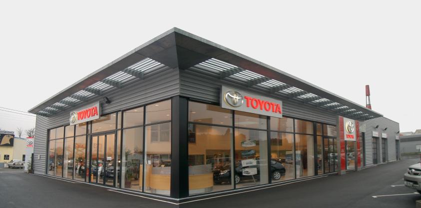 2_-_toyota.jpg