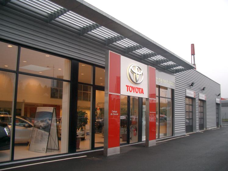 4_-_toyota.jpg