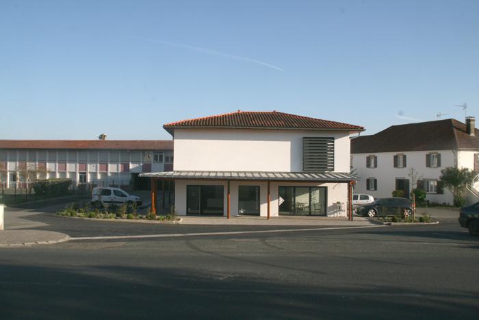 t0102_web.jpg