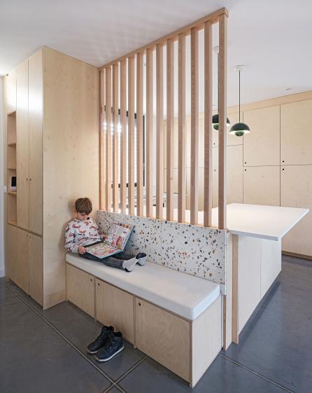 banquette-entree-tasseaux-bouleau.jpg