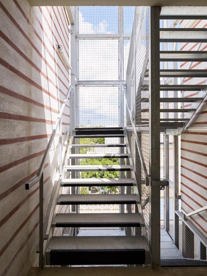 10 Logements sociaux / Escaliers