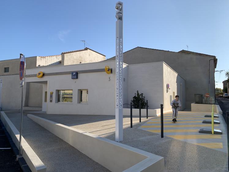 Bureau de Poste / Cazouls Les Béziers / Vue facade principale
