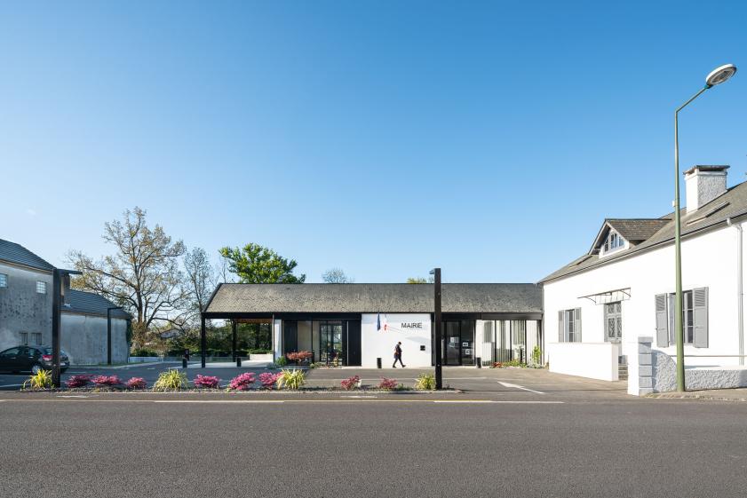 10-tardieu-architecte-fb-mairie_aressy.jpg