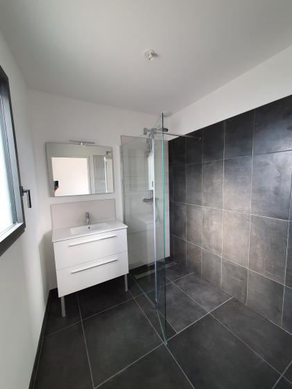 Maison contemporaine carrelage ardoise