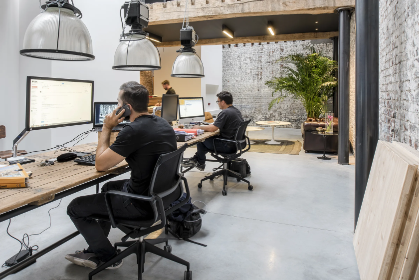  architecte-lille-nord-loft-beton-cire-poutre-brique-apparente
