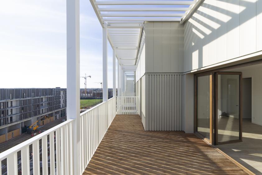 Terrasse R+5 / structure rapportée