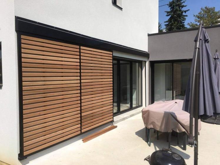 4-_maison_contemporain_volet_brise_soleil_bois_alu_toit_plat.jpg