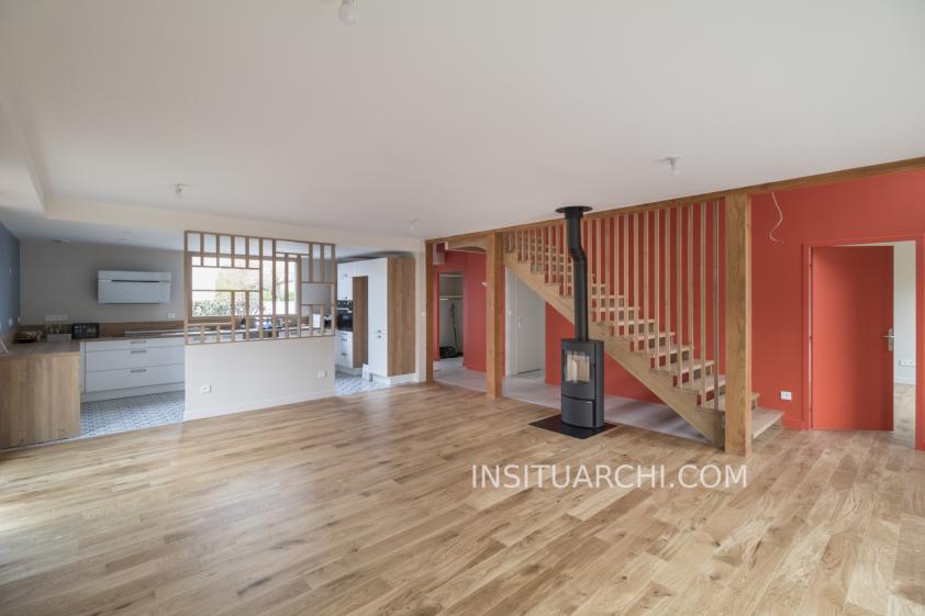Vue sur salon parquet chêne collé