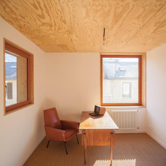 mfa-8-bureau_sur_la_rue-francois_dantart_bd.jpg