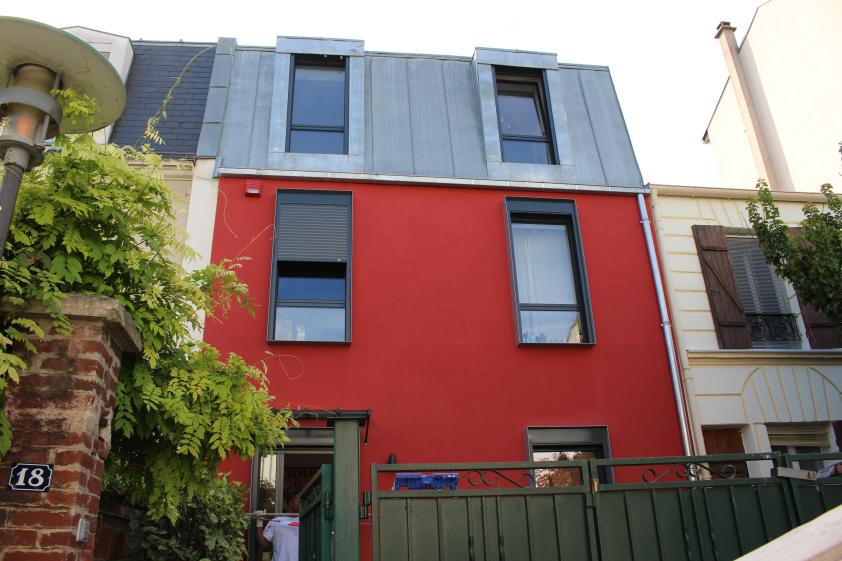 1_facade_rue.jpg
