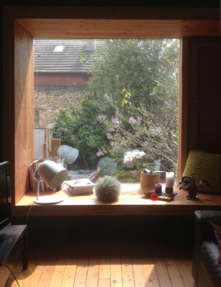 3_-_7_vanves_-_interieur_bow_window_salon.jpg