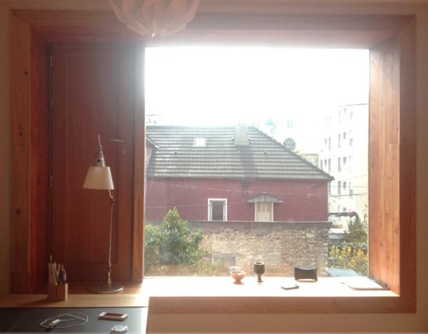 3_-_8_vanves_-_interieur_bow_window_chambre.jpg