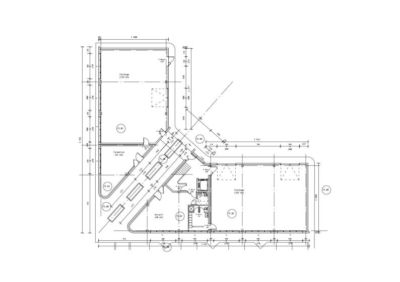 CHANTIER EN COURS // Construction d'un bâtiment commercial // Saze // Plan Rdc
